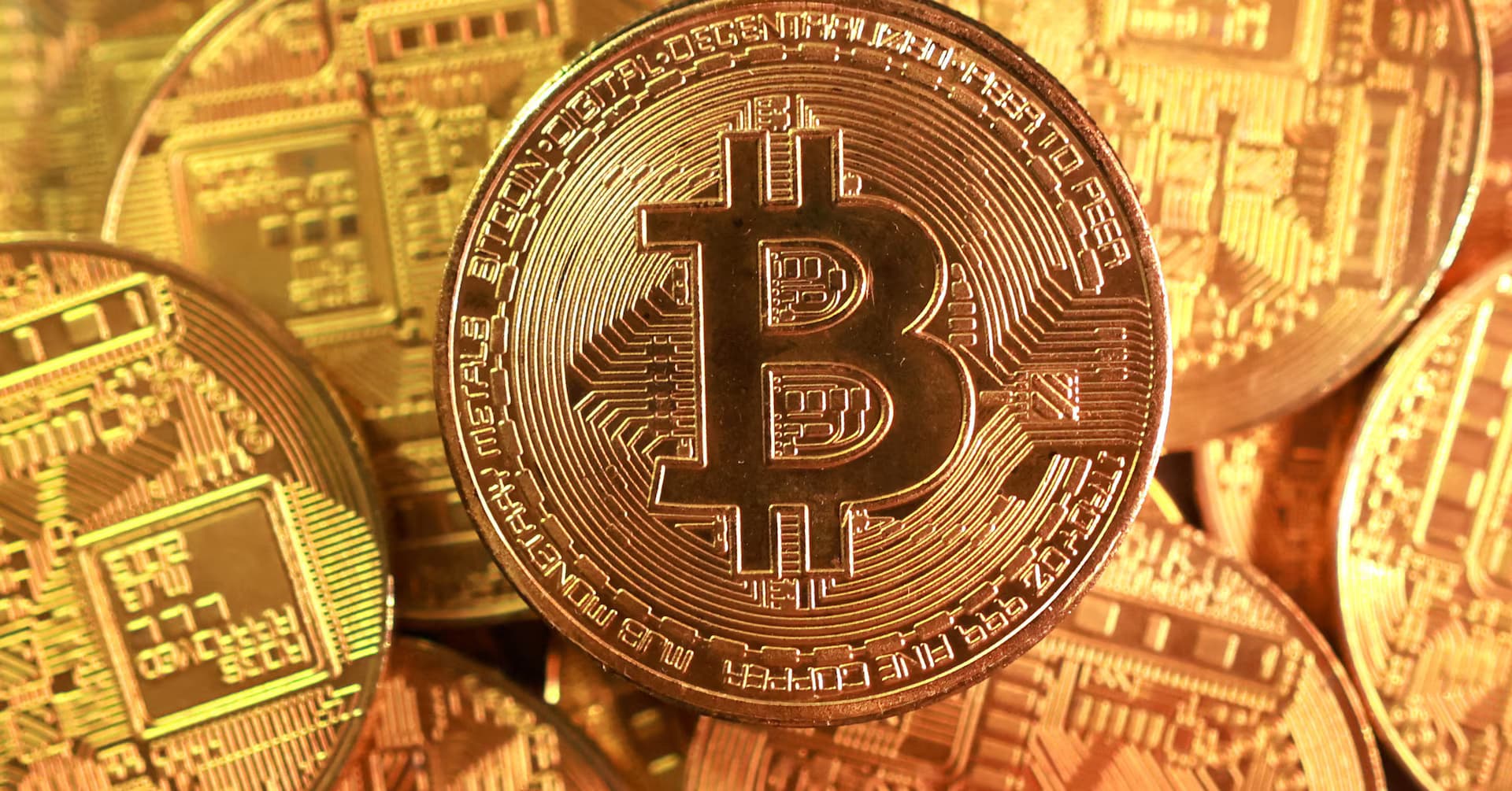 Bitcoin slips as Fed chair speculation hits risky assets