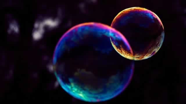 How The AI Bubble Could Burst. Lessons From The Dot-Com Stock Market Crash.